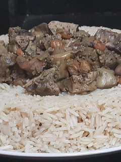 A picture of Basmati rice with chicken liver 😋 🍚.. easy & yummy.