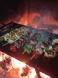Brochetas en la planchetta