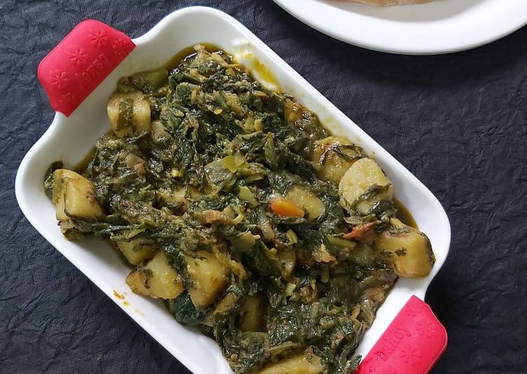 Easiest Way to Prepare Award-winning Lipsmacking Spinach-Potato in Mustard oil