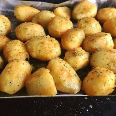 A picture of Roasted potatoes.
