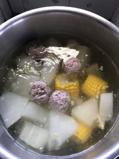 冬瓜玉米牛肉丸湯 的食譜成品照片