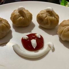 A picture of Veg momos.