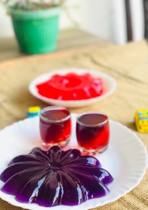 A picture of Blueberry and raspberry Jelly.