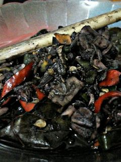 Foto resep Cumi Hitam Pedas Saus Tiram