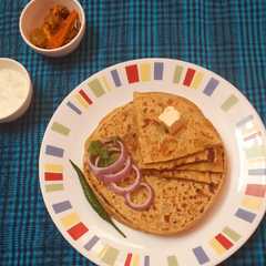 आलू पराठा(aloo paratha recipe in hindi)-レシピのメイン写真