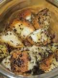 Picatostes caseros con cebolla molida