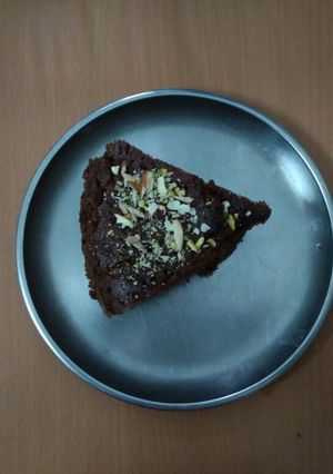 A picture of Brownie​ from bourbon biscuits.
