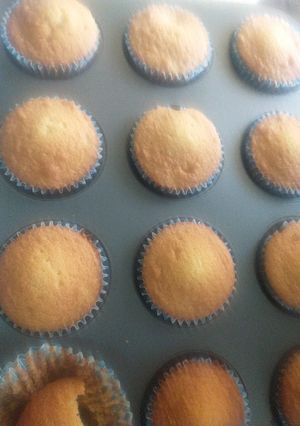 A picture of Vanilla Cup cakes.