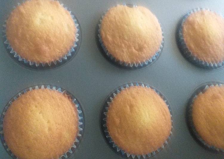 Simple Way to Make Homemade Vanilla Cup cakes