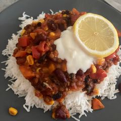 A picture of Vegan chili.