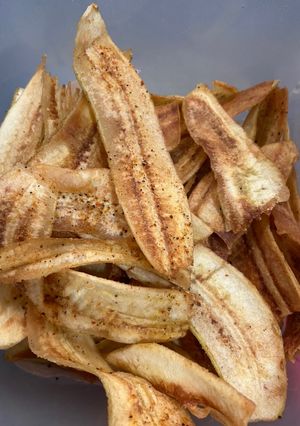 A picture of Raw banana Chips.