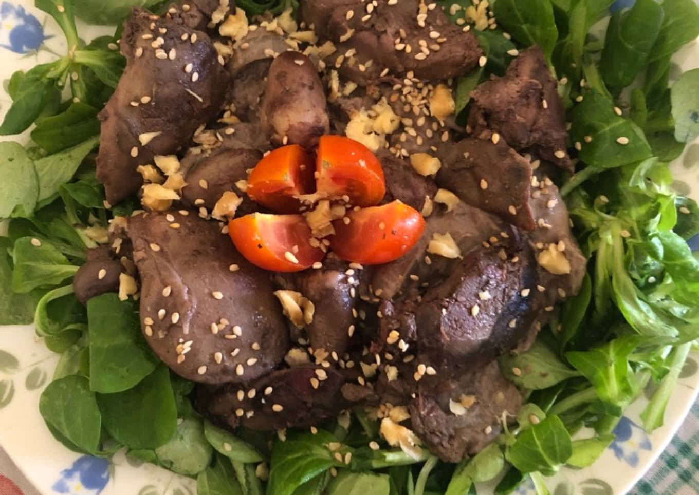 414. Ensalada tibia de higaditos de pollo (entrante carne)