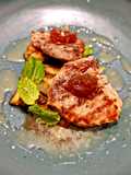 Filetto Grigliato su Melanzane alla Menta e Composta di Cipolla Rossa