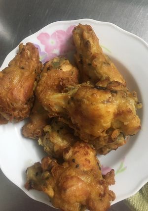 Hình của món Gà tẩm hạt chiên giòn.