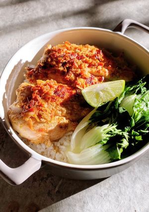 A picture of Lemongrass Chicken Breast.