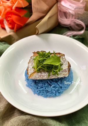 Hình của món Cá Hố Nướng Muối Hồng.
