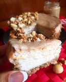 Tarta de requesón con dulce de leche y nueces fit