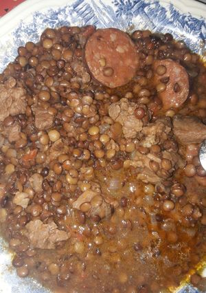 Una foto de Lentejas a mi manera