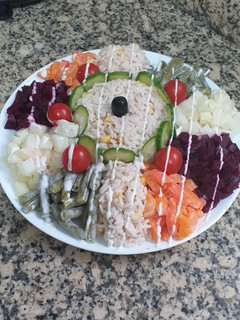 صورة لوصفة سلطة لذيذة وراقيه