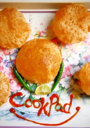 A picture of Ajwain Poori.