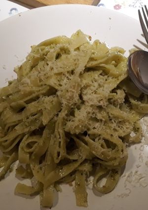 Zdjęcie przepisu Makaron z zielonym pesto.