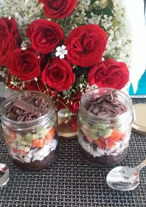 A picture of Valentine jar.