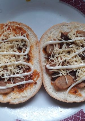 Foto resep Pizza Roti simple :)