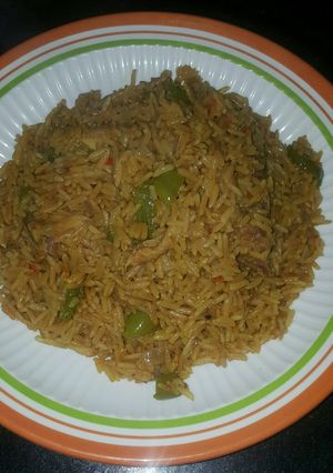 A picture of Brown jollof rice.