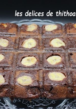 Une photo de Brownie, chocolat, banane et noix de pécan