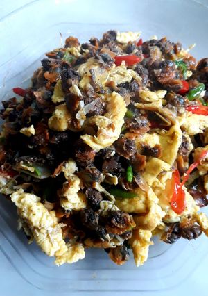 Foto resep Tumis Pedas Kerang dan Telur