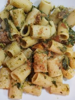 Foto di Mezze maniche, cime di rapa e salsiccia