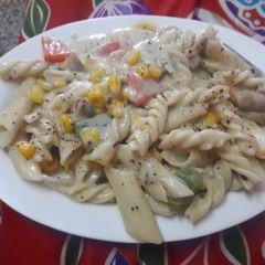 A picture of Yummy Creamy Pasta.