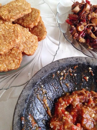 Cara Mudah Menyiapkan Resep  Oseng cumi asin dan sambel kukus yang Menggugah Selera, Lezat Sekali
