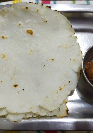 A picture of Rice Roti - (Pathiri).