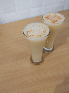 સફેદ જામફળ નું શરબત (White Jamfal Sharbat Recipe In Gujarati) રેસીપી મુખ્ય ફોટો