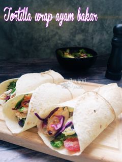 Gambar Tortilla wrap ayam bakar #MunahMasak