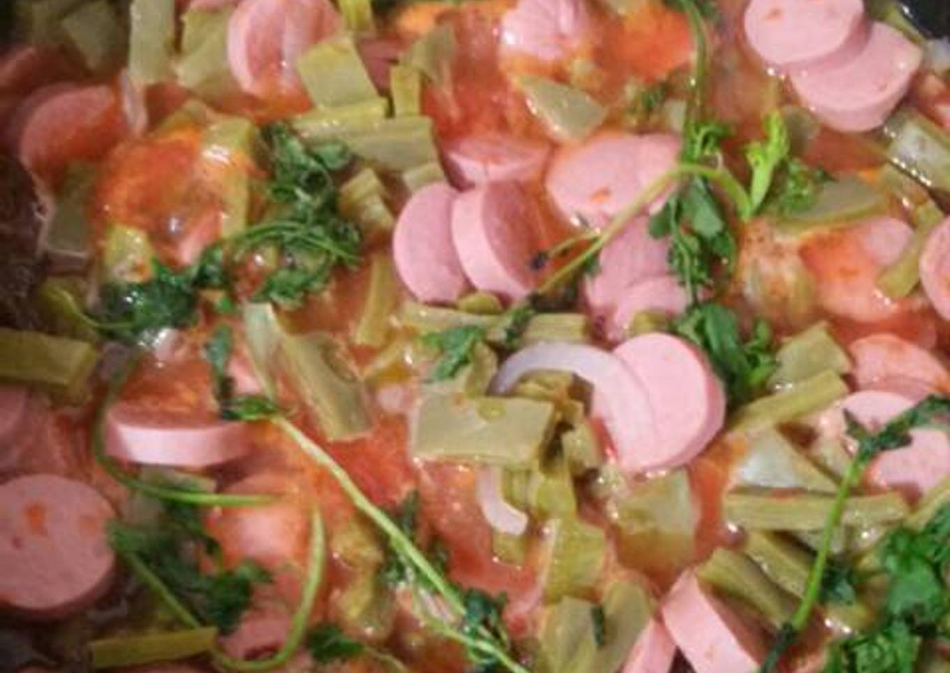 Salchichas con nopales