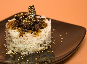 Foto principal de Pollo al teriyaki con arroz largo