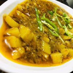 Lahori Aloo Keema A picture of Lahori Aloo Keema.
