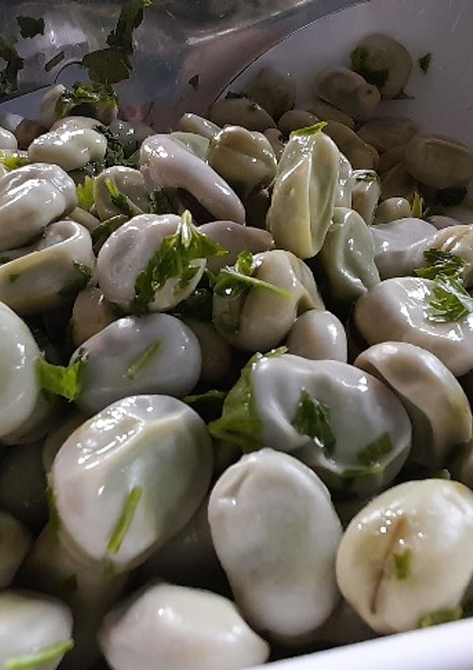 Una foto de Clásica ensalada de habas