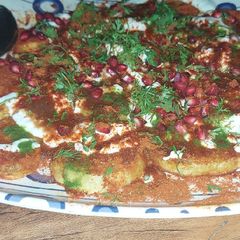 A picture of Aloo tuk chaat.