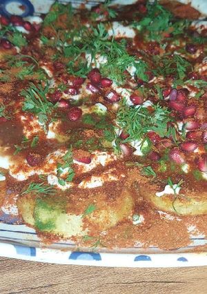 A picture of Aloo tuk chaat.