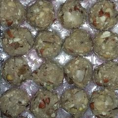 Dry Fruit ladoo A picture of Dry Fruit ladoo.