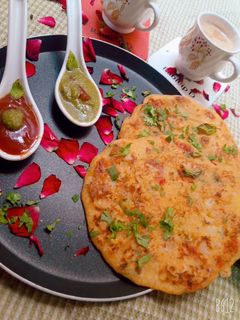 बेसन का चीला (besan ka cheela recipe in Hindi) रेसिपी मुख्य फोटो
