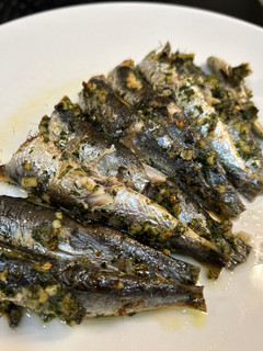 Una foto de Sardinas con ajo y perejil en airfryer Cosori