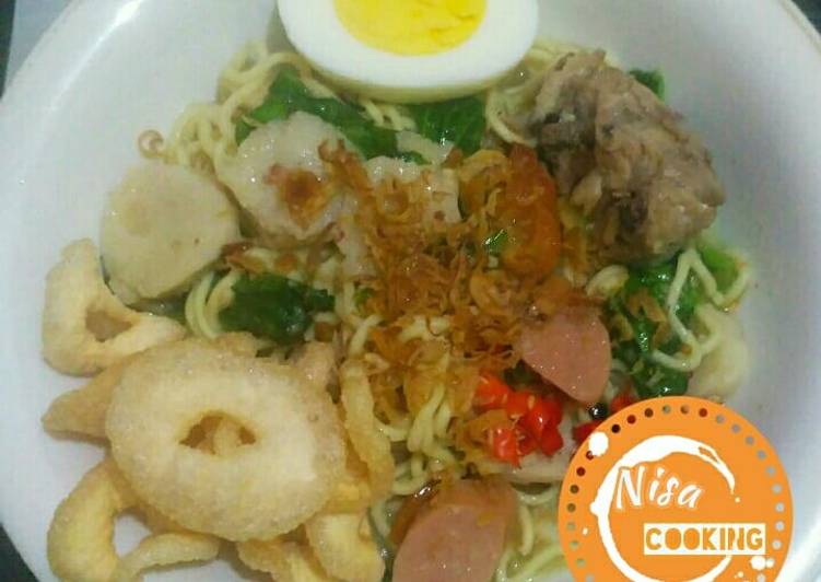 Bagaimana Menyiapkan 82. Mie Kuah Balungan Ayam, Menggugah Selera