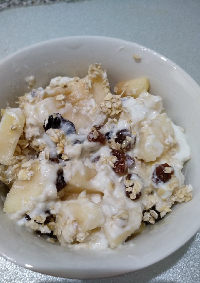 Una foto de Yogurt con avena y pera