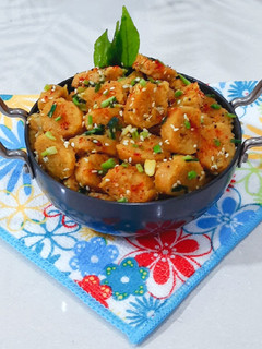 દુધી ના મુઠીયા (Dudhi Muthia Recipe In Gujarati) રેસીપી મુખ્ય ફોટો