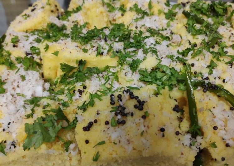 Khaman Dhokla