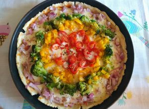Una foto de 🍕🌈Pizzeta Arcoíris 🌈🍕de harina de arroz 🍚 gluten free